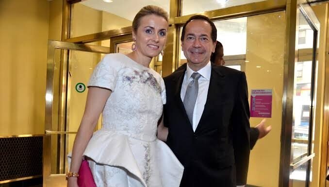 John Paulson Amber: Exploring Wealth and Family Ties
